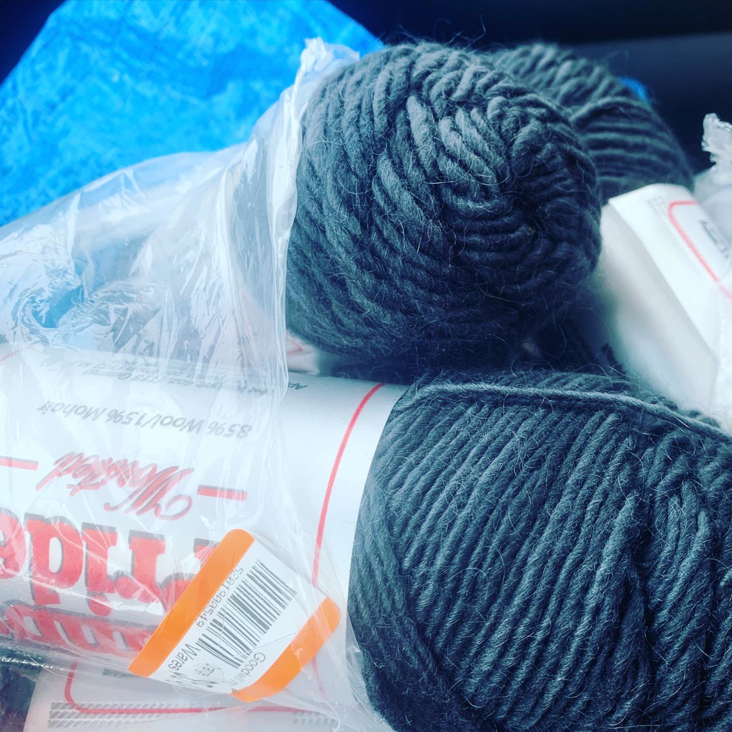 Today in #goodwillisdrunk 7 skeins of #lambsprideworsted for $5.49. While they had a bag of acrylic scraps for $10.39